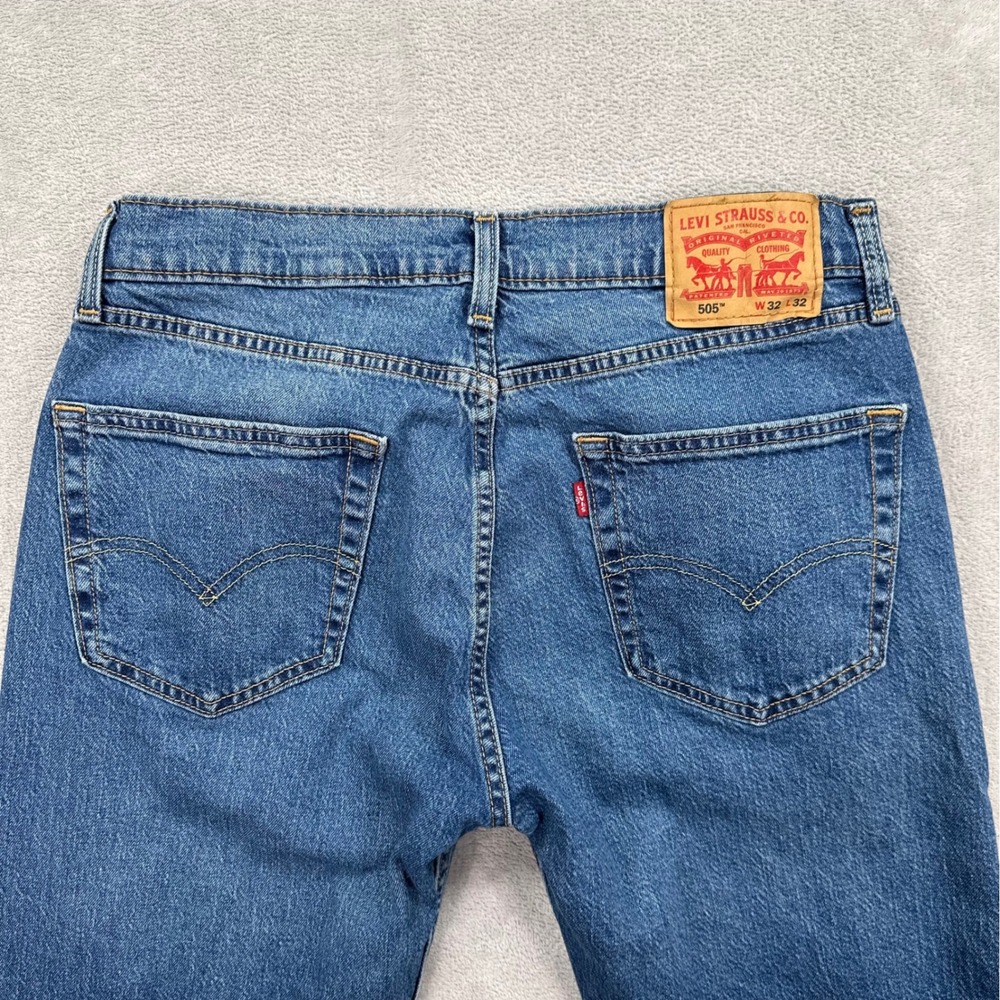 Levi's 505 Regular Fit Jeans Mens 32x32 (Fit 32x31) Blue Medium Wash Straight - Picture 5 of 13